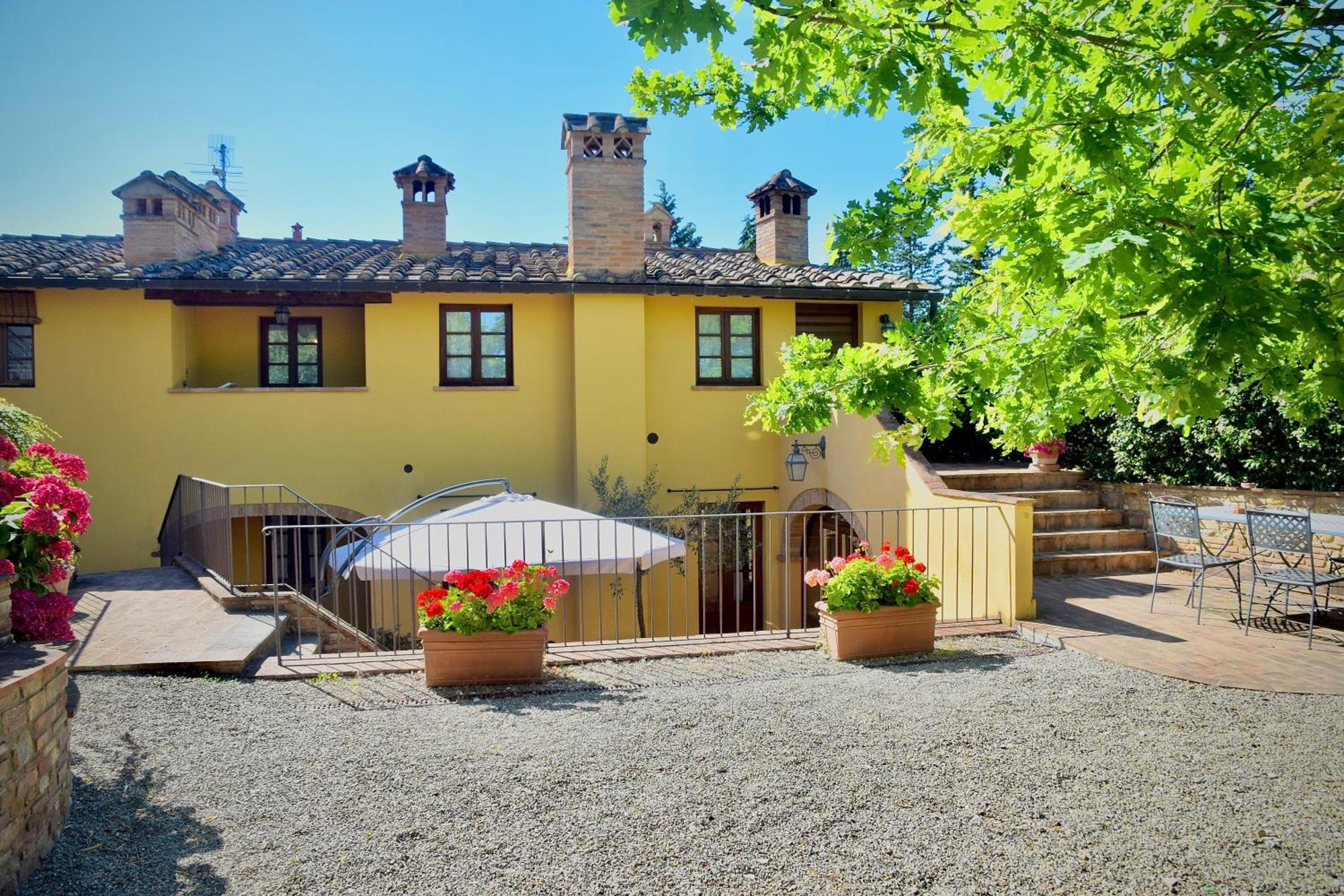 شقة Relax In Chianti Il Borgo 8 مونتيزبيرتولي المظهر الخارجي الصورة
